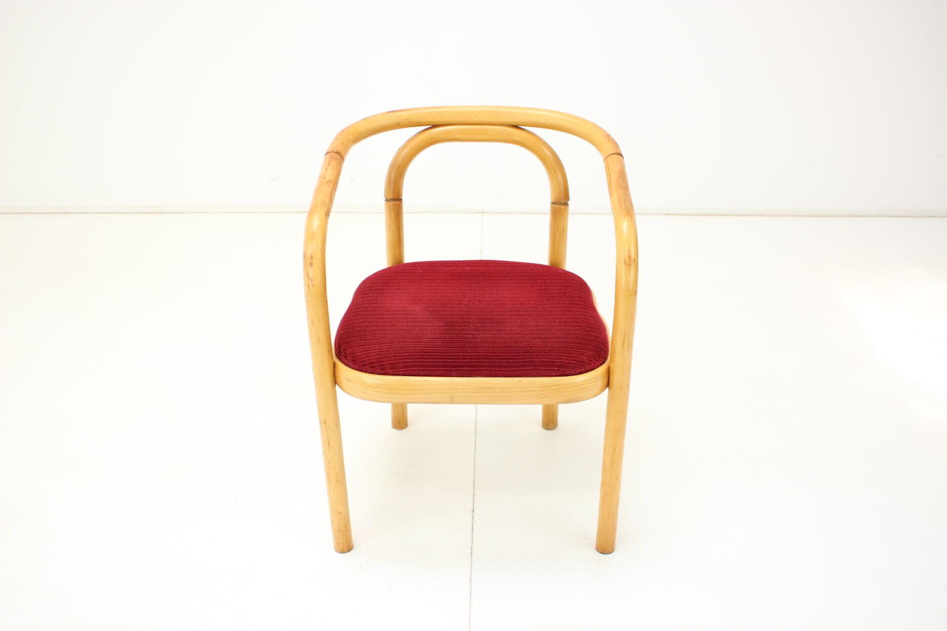 Mid-Century Chair / Ton, 1992