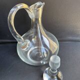 Blown crystal decanter with handle