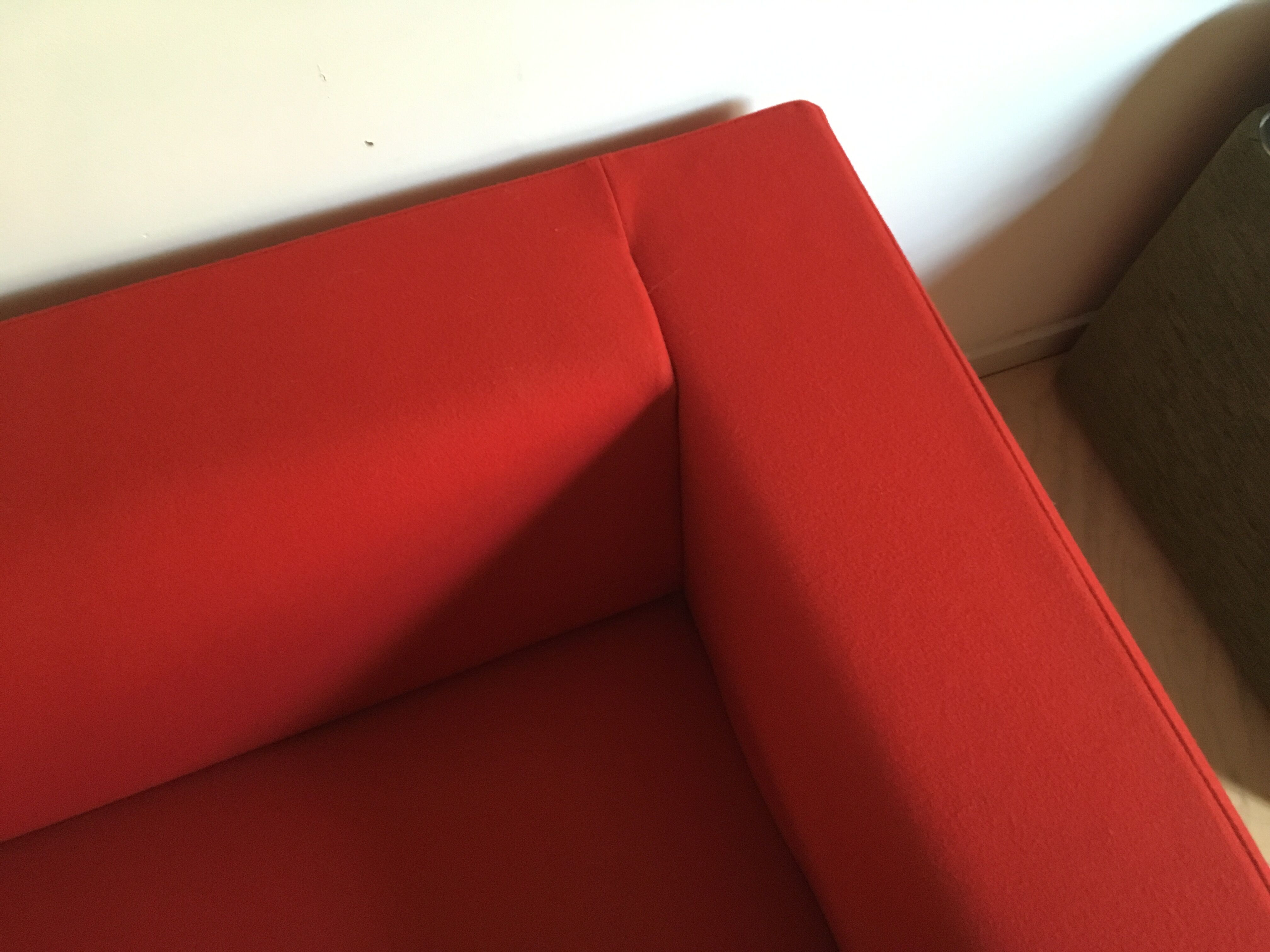 Red sofa Allen MDF Italia by Bruno FATTORINI 1998