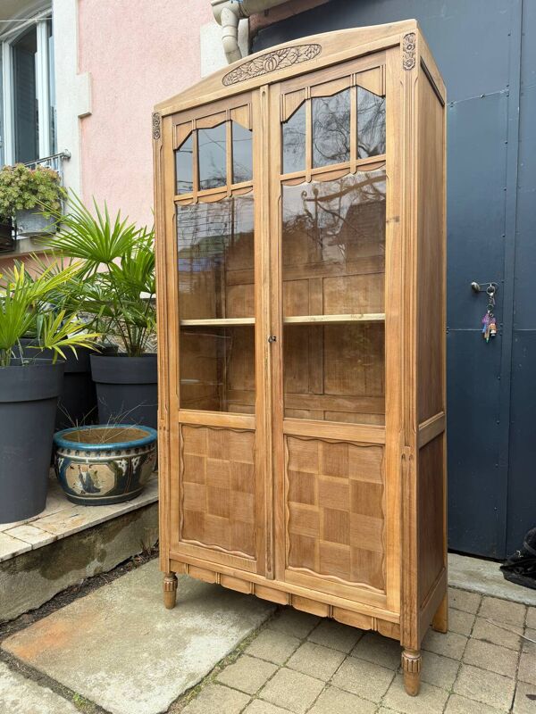 Armoire parisienne vitrée art déco noyer brut massif