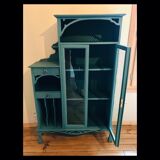 Art Nouveau showcase