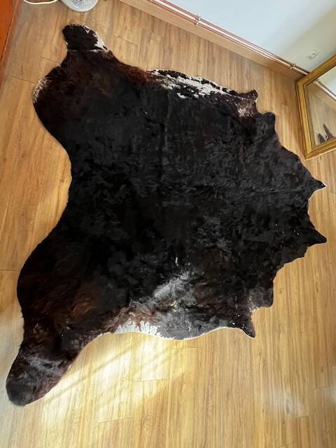 Brown cowhide rug, 2.30m