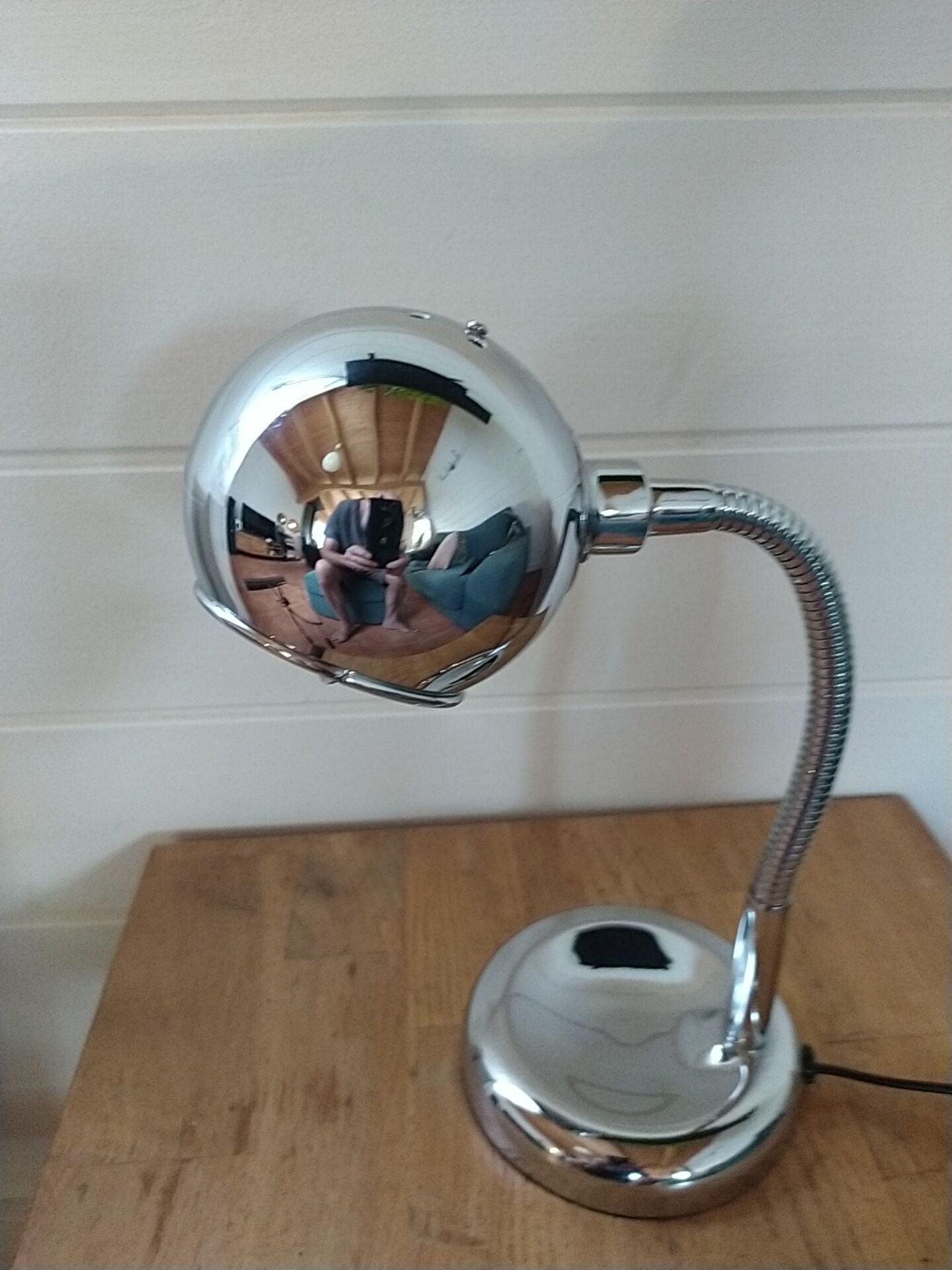 Eye ball space age lamp. Chrome.