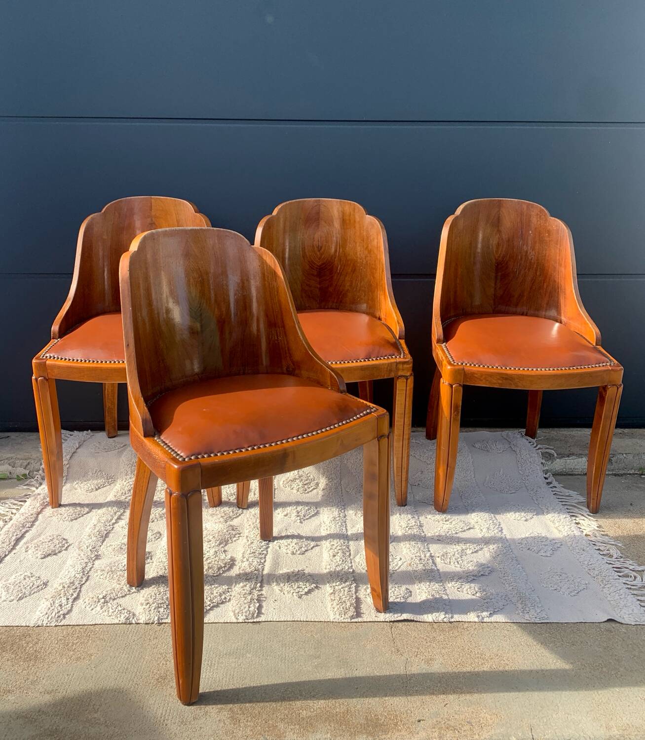 4 vintage Art Deco chairs in wood and cognac leather