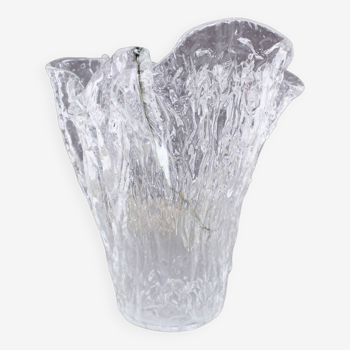 Vase en verre plié 1970