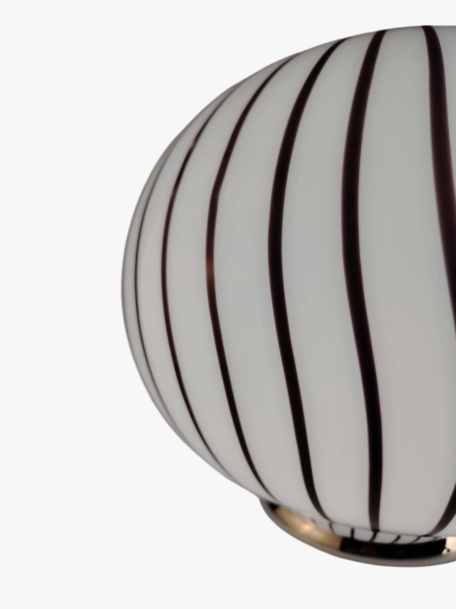 Lampada da tavolo filigrana D 40 cm