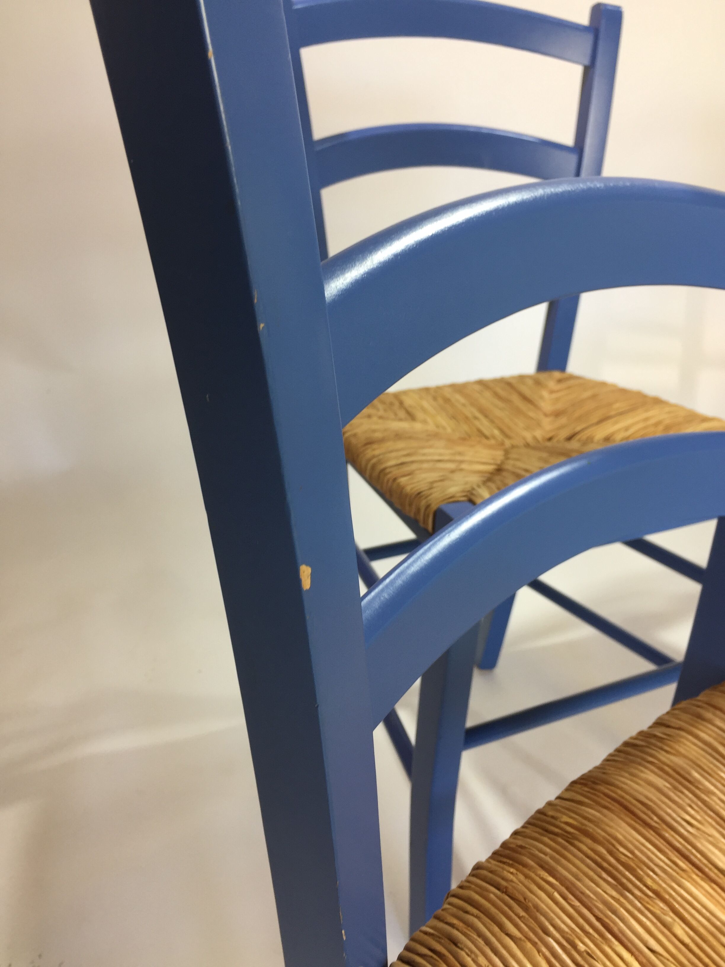 Lot of 4 decked blue chairs