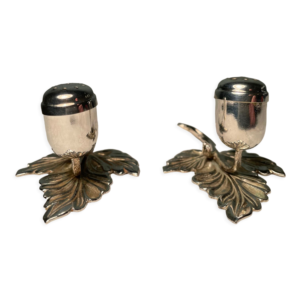 Ensemble salière et poivrière vintage en métal argenté : décoration de table classique - France