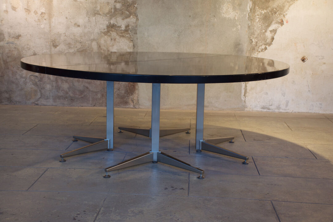 Large round conference table xxl design 1970'