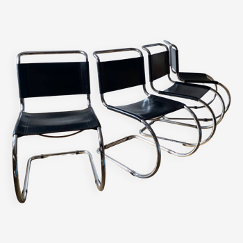 4 chaises MR  Mies van der Rohe