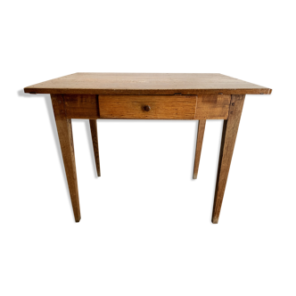 Authentic vintage farmhouse table in solid oak from the 50s and 60s
