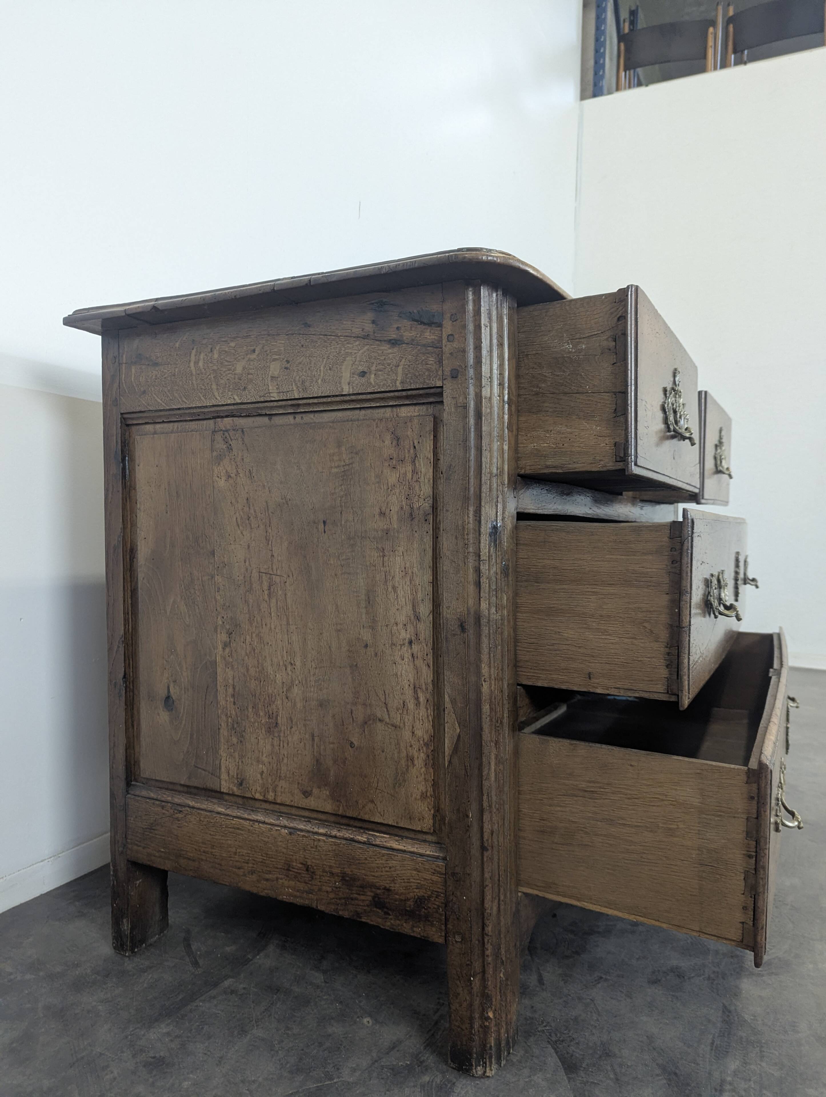 18th century solid walnut chest of drawers