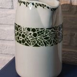 Toilet pitcher