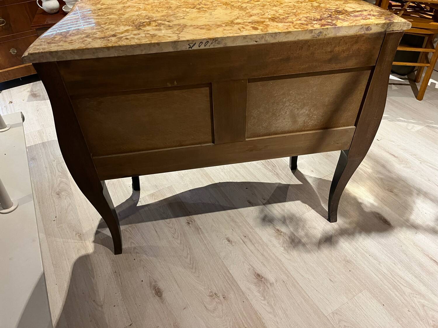 Curved chest of drawers with marquetry and marble