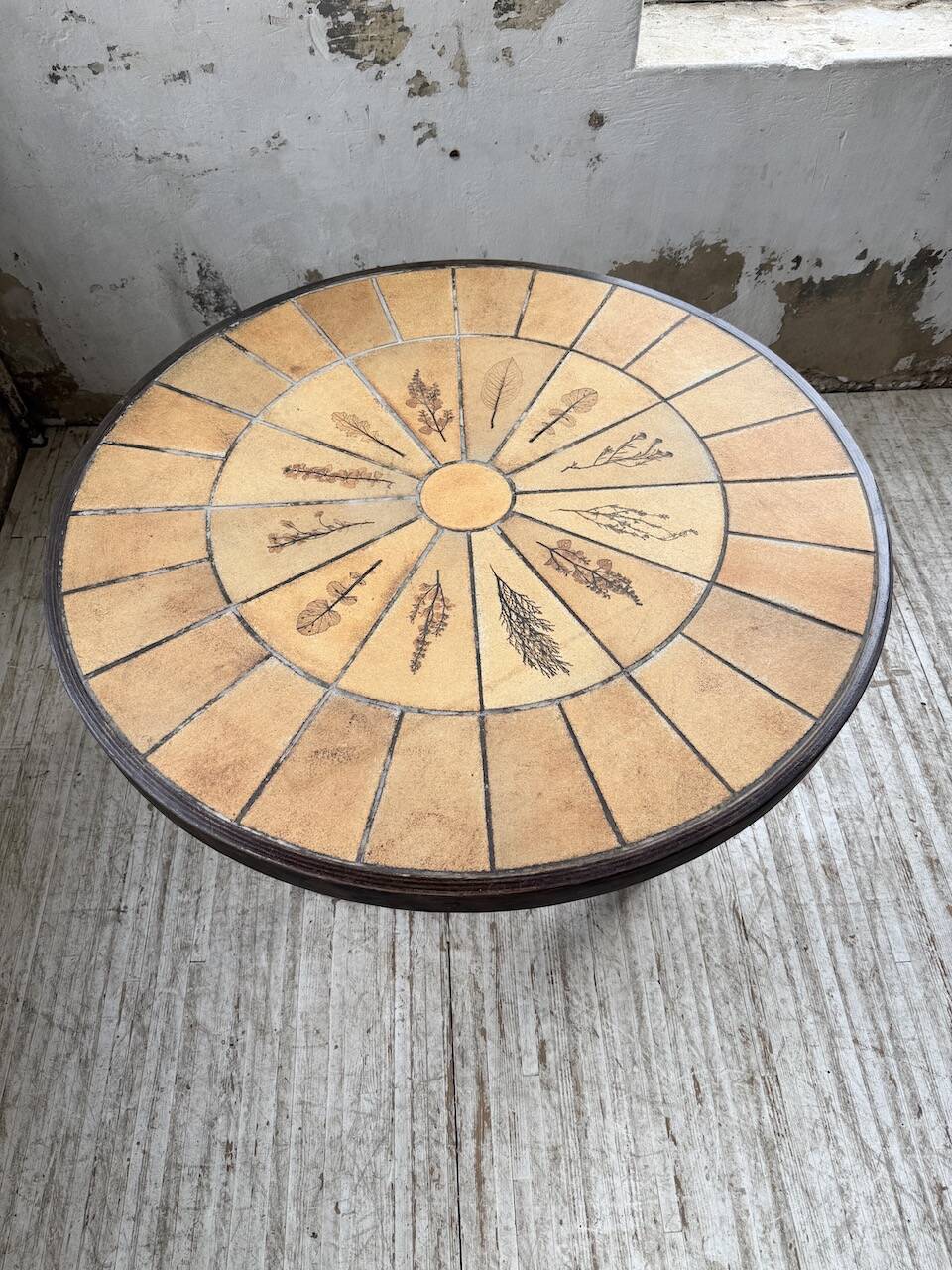 Herbier Capron ceramic dining table