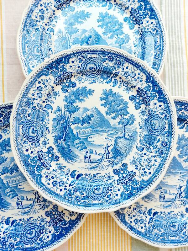4 Villeroy & Boch Burgenland blue dinner plates
