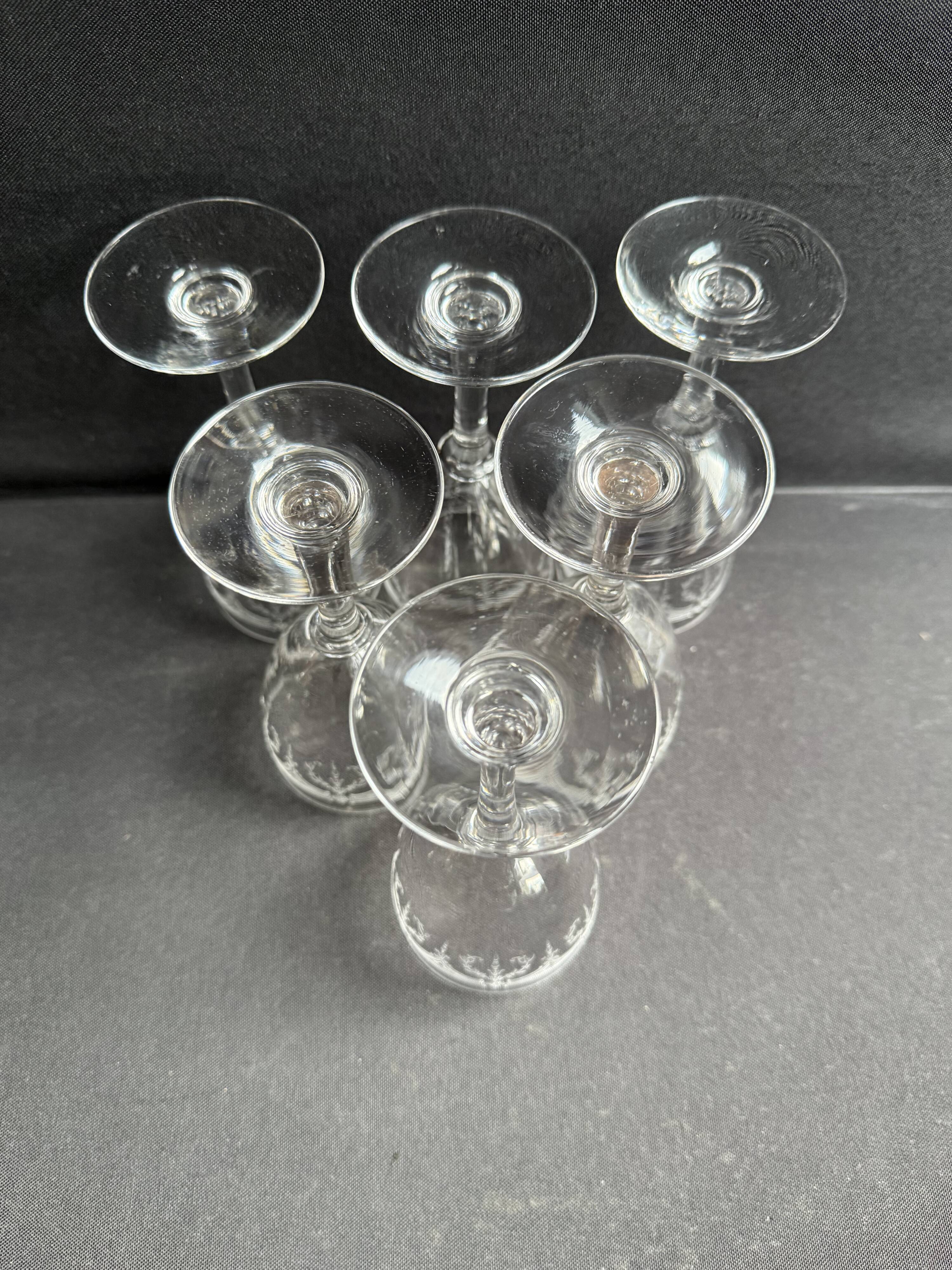 6 Saint Louis Manon wine glasses