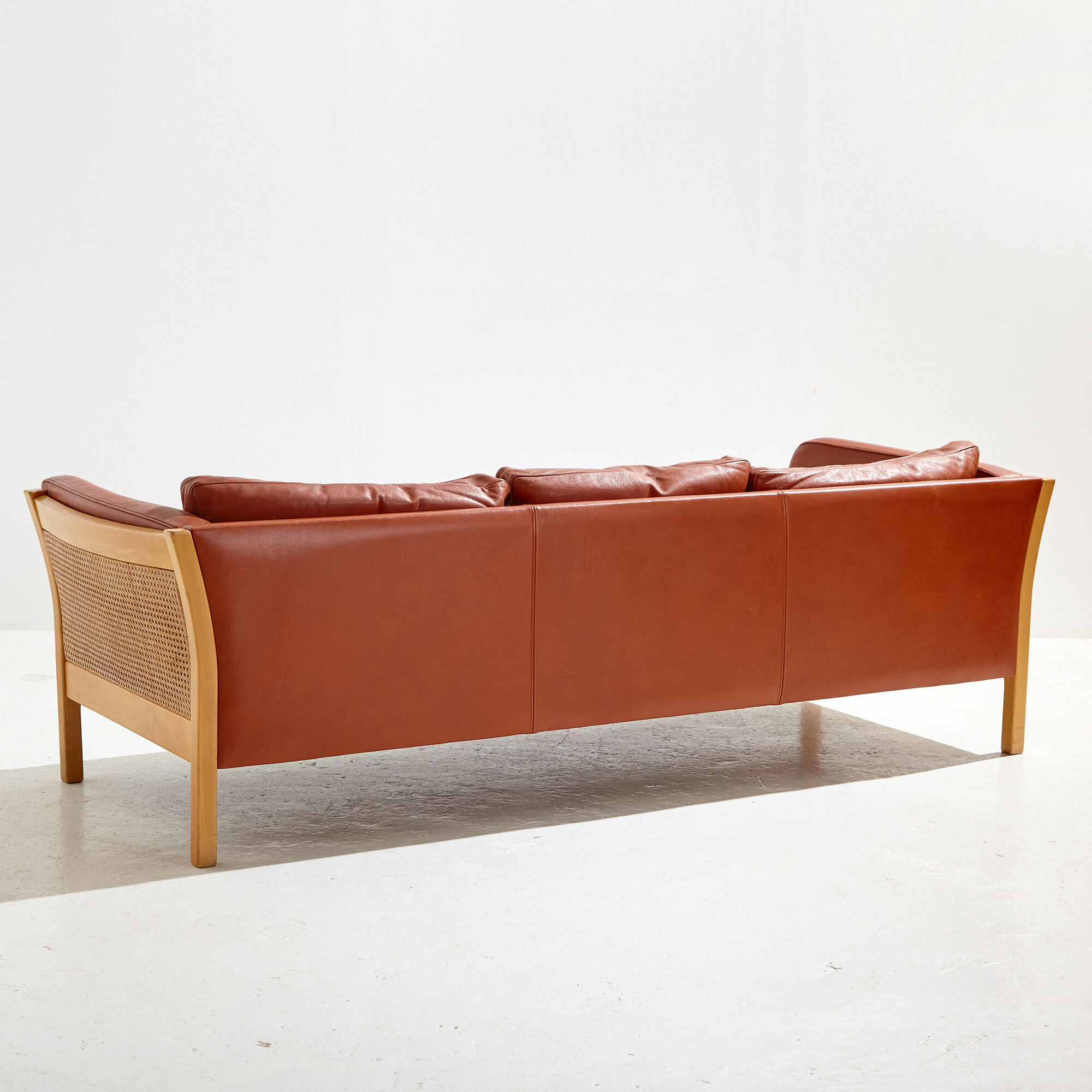 Three-seater leather sofa