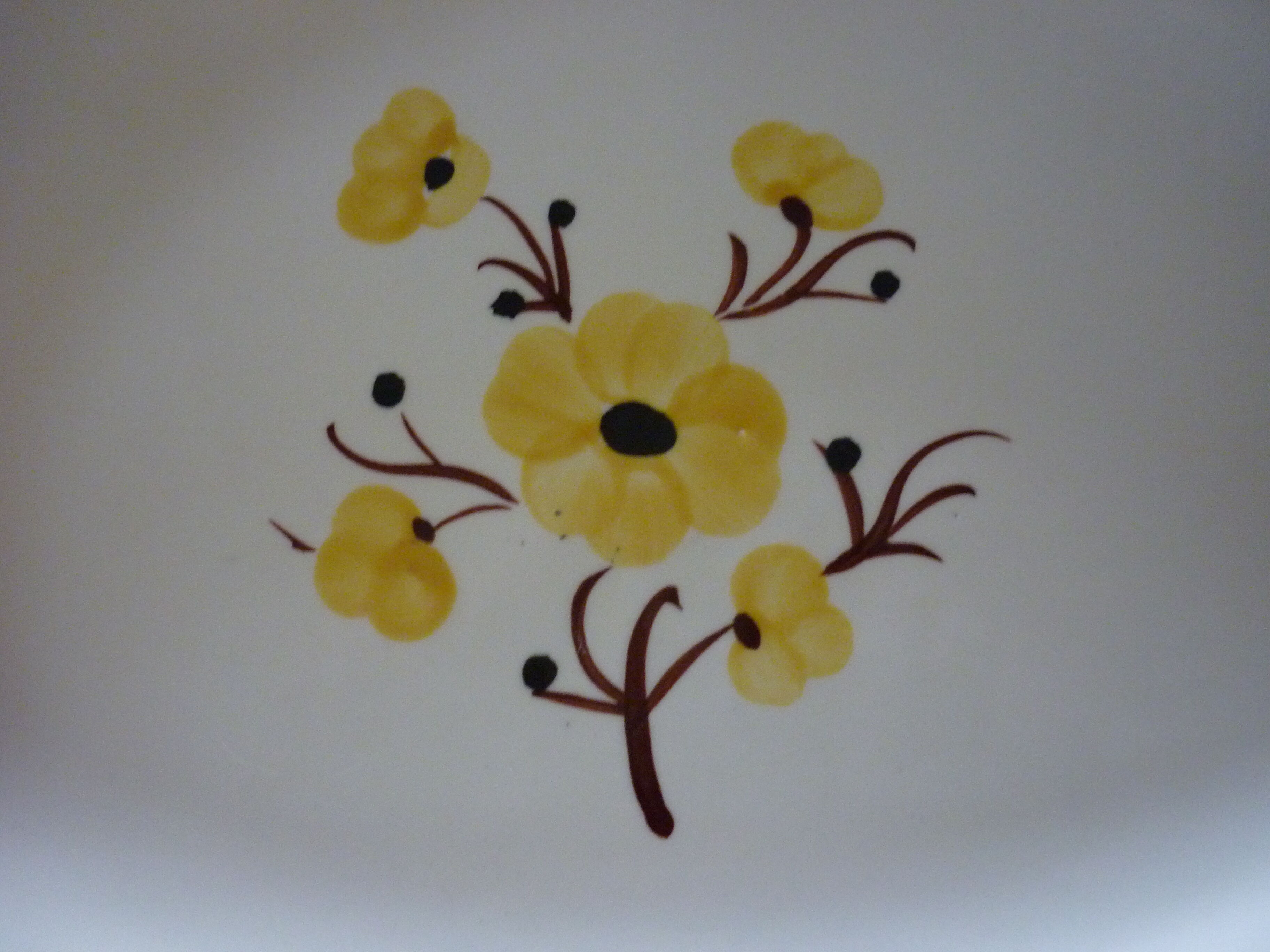 Great old dish yellow earthenware, model "Catherine"