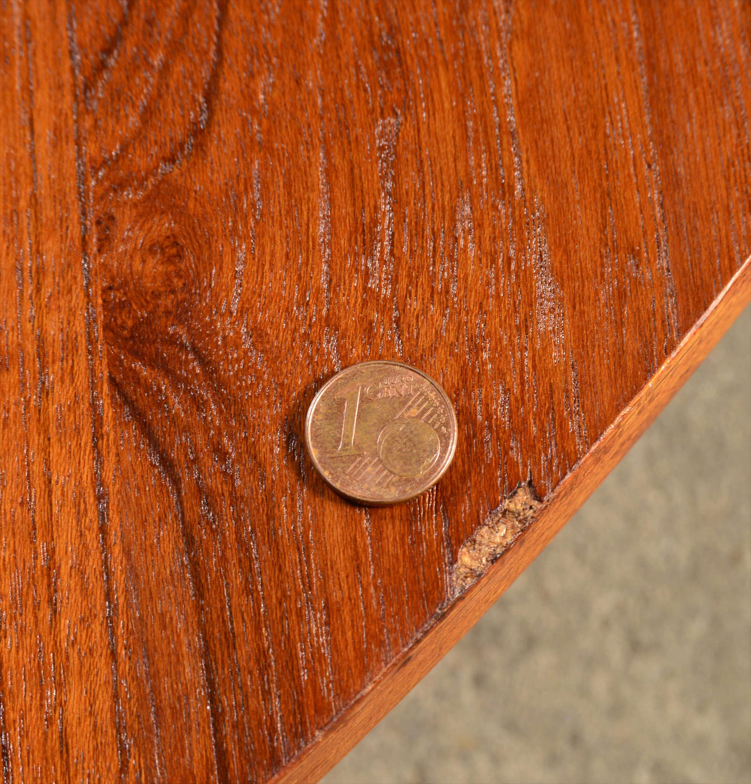 Extendable table and 4 Scandinavian chairs