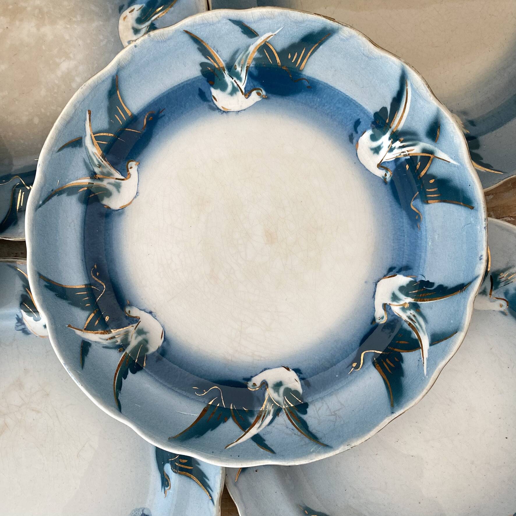 Rare dessert plates Terre de Fer Choisy le Roi, birds.