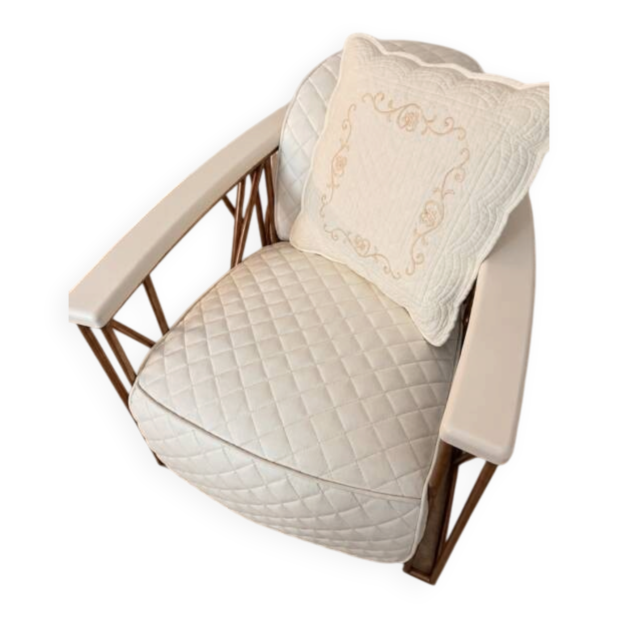 ENNIO armchair in quilted white leather with a copper stainless steel frame.