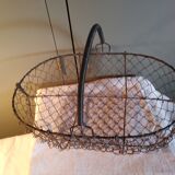 Ancien panier de pêche en fil de fer