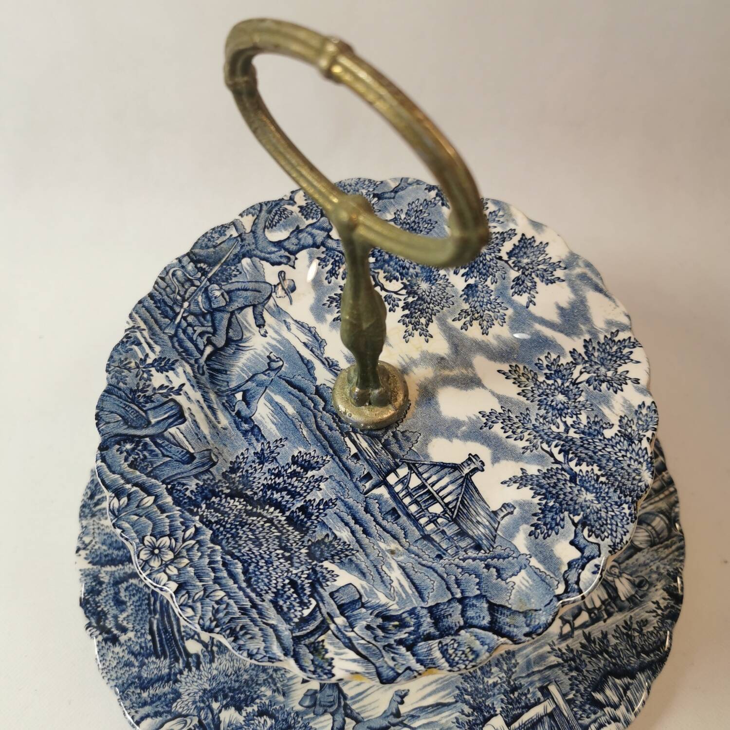 Two-story server The hunter by Myott / Hunting / the hunter / cake display / earthenware