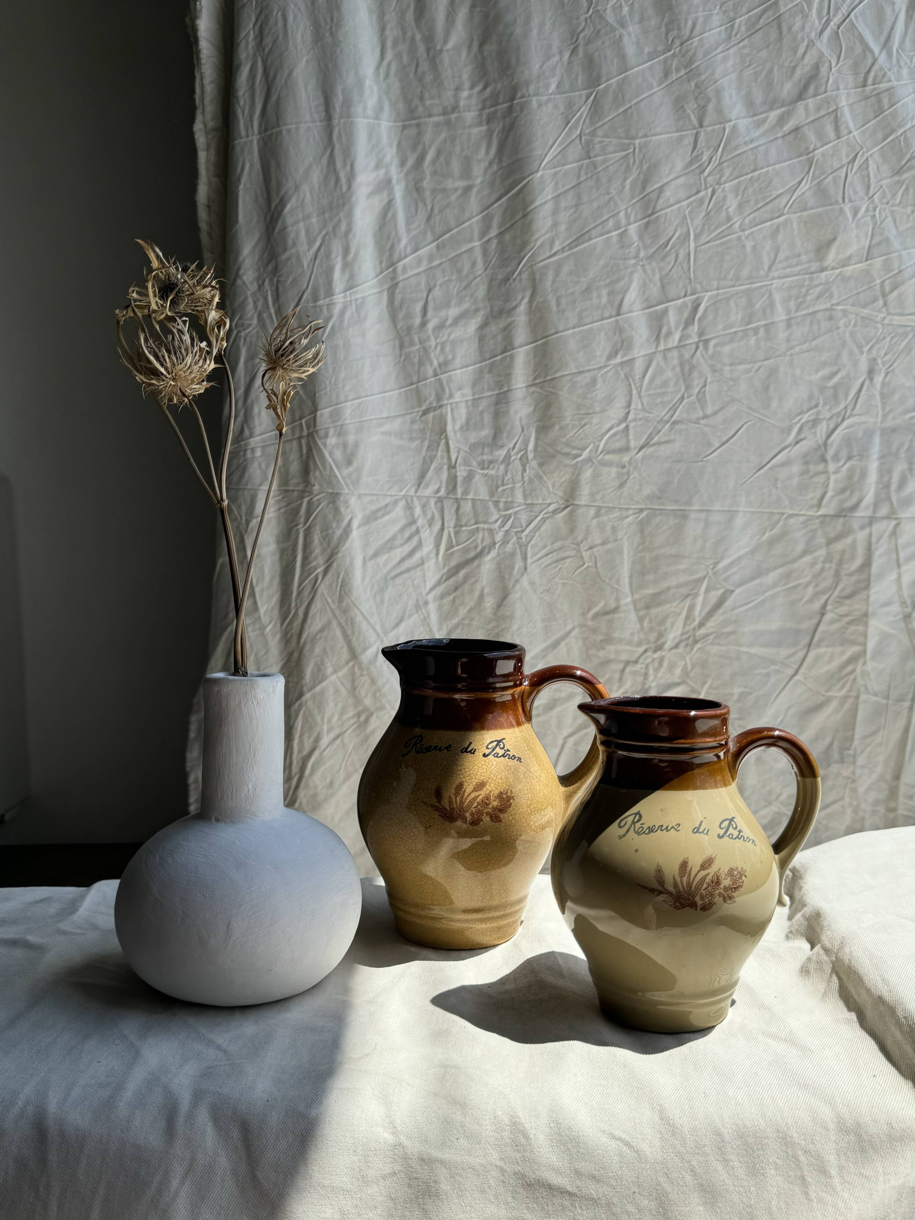 Large reserve pitcher of the boss h19