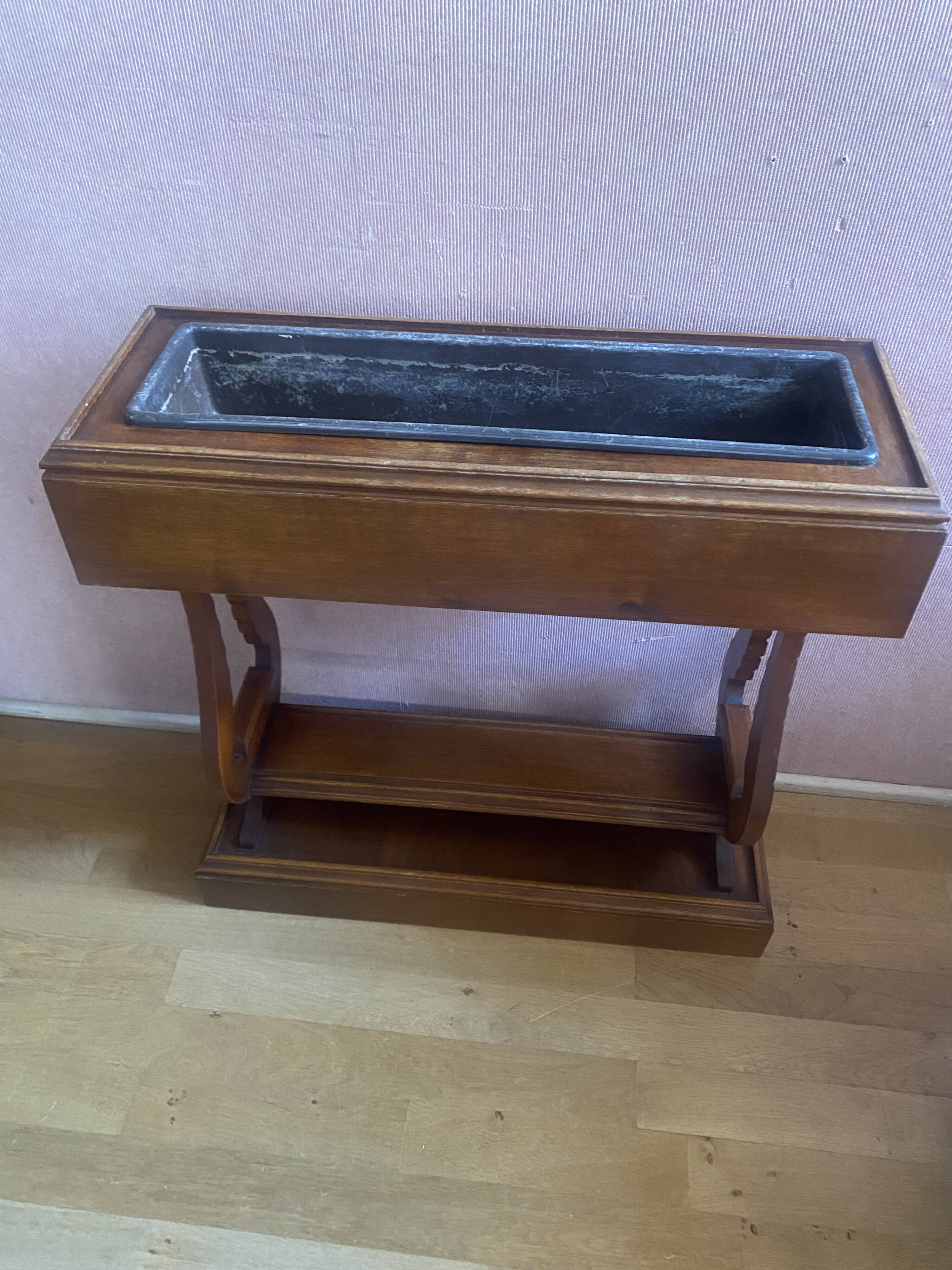 Jardinière en bois