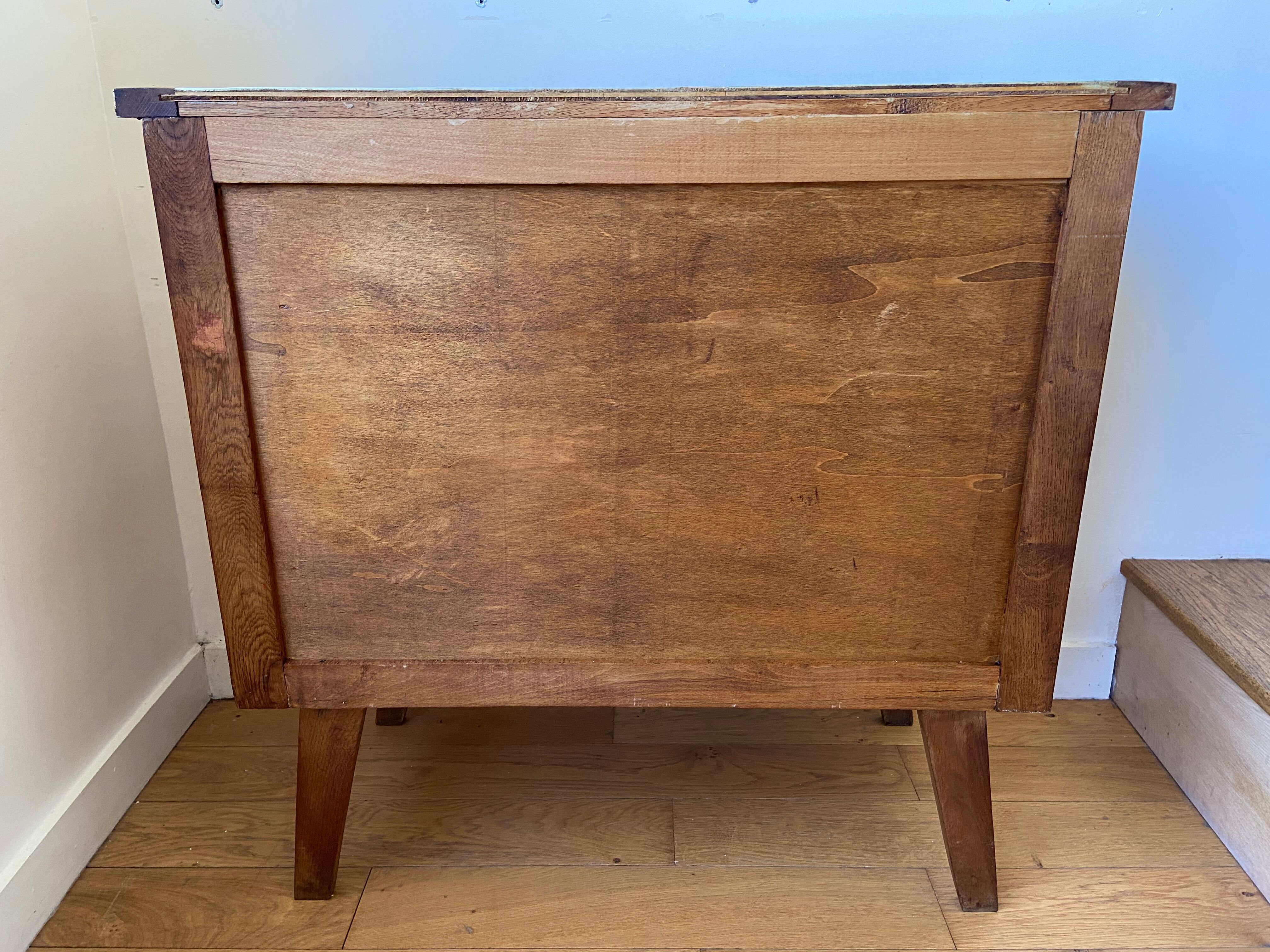 Commode en bois trois tiroirs
