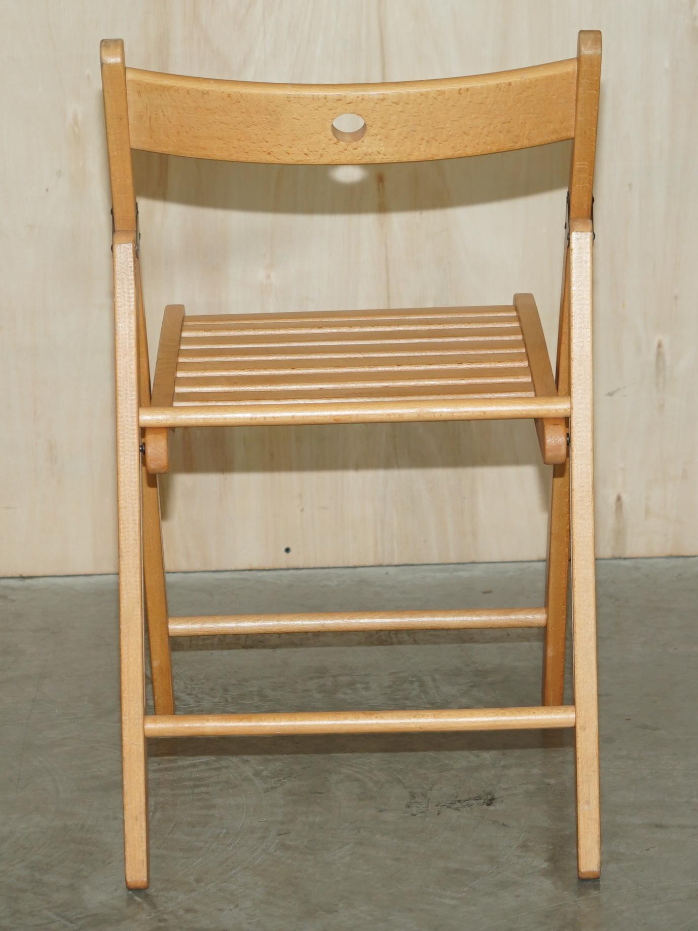 Set of 4 folding steamer chairs in oak from around 1940.