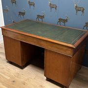 bureau de campagne antique