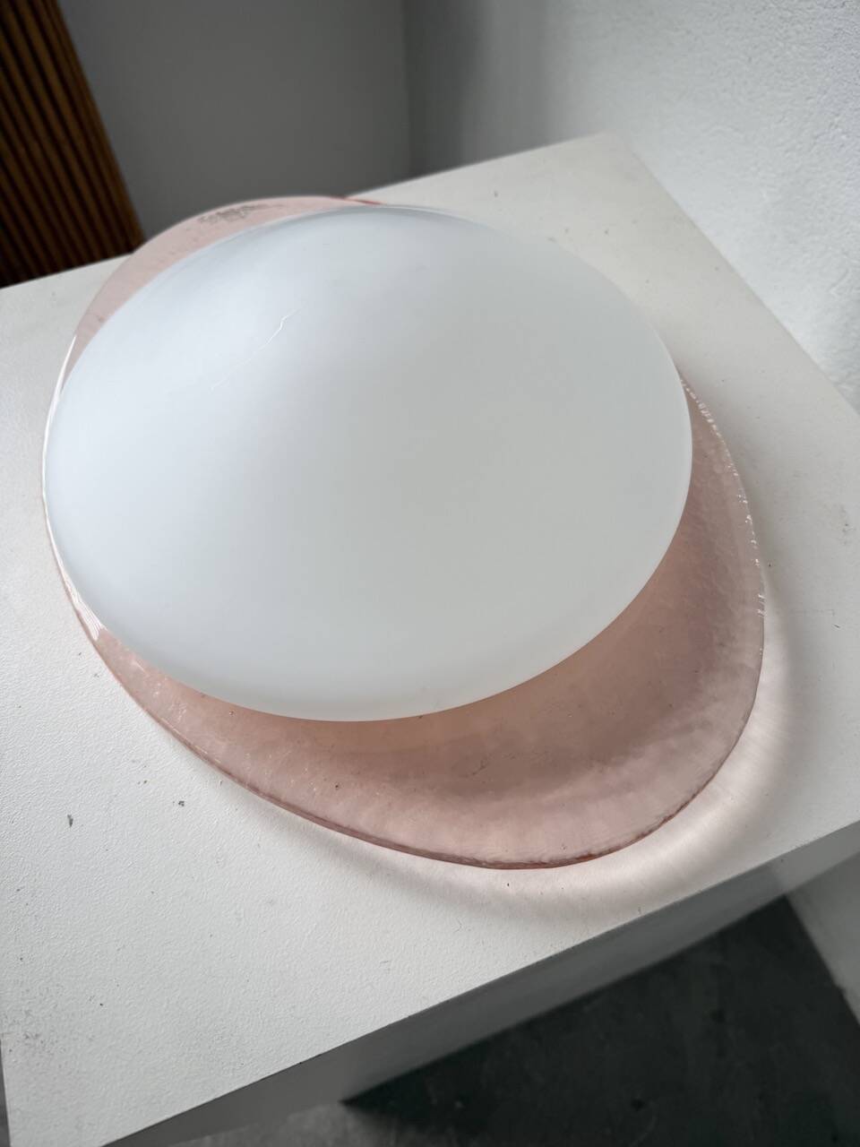 Pink glass wall lamp 1970s Gamma