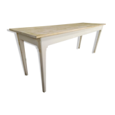 Farm table