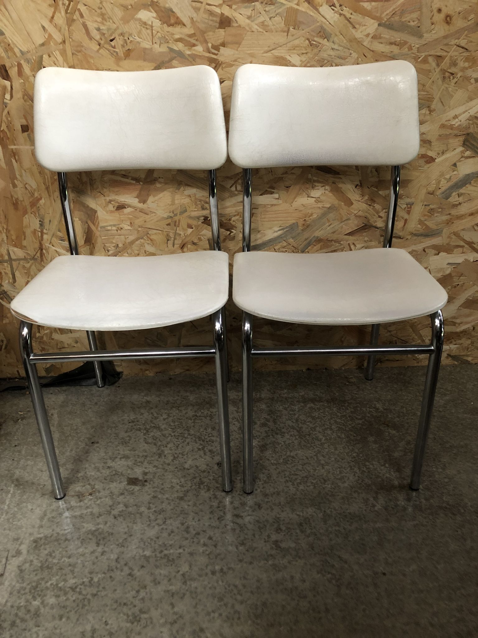Pair of antique chairs chrome metal and skaï white 70s vintage