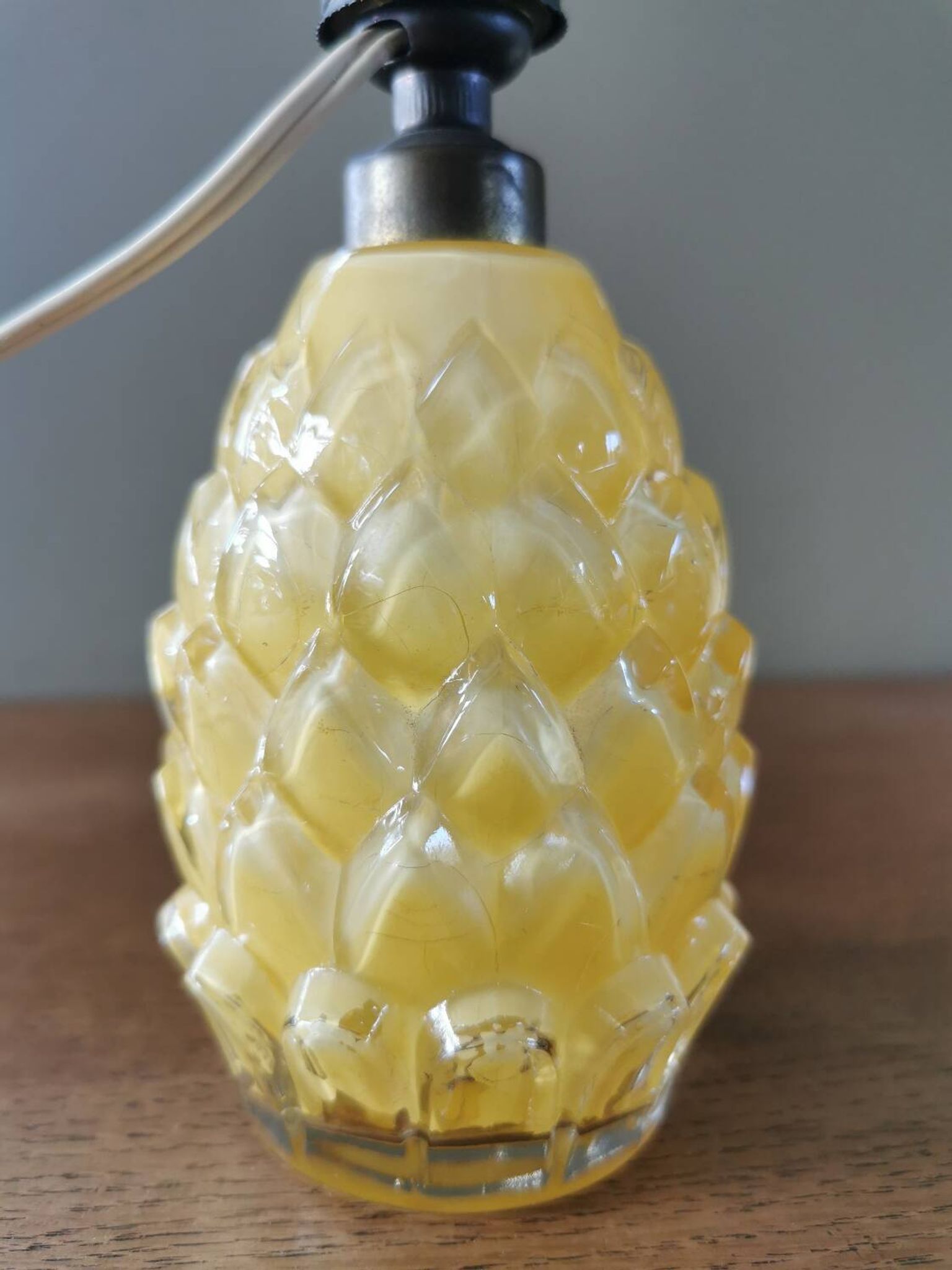 Lampe ananas vintage en verre peint