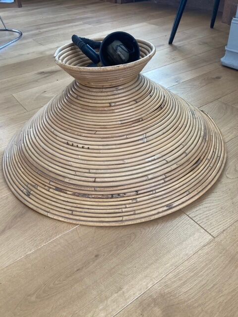 Seventies rattan hanging lamp
