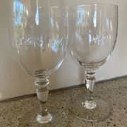 2 crystal wine glasses