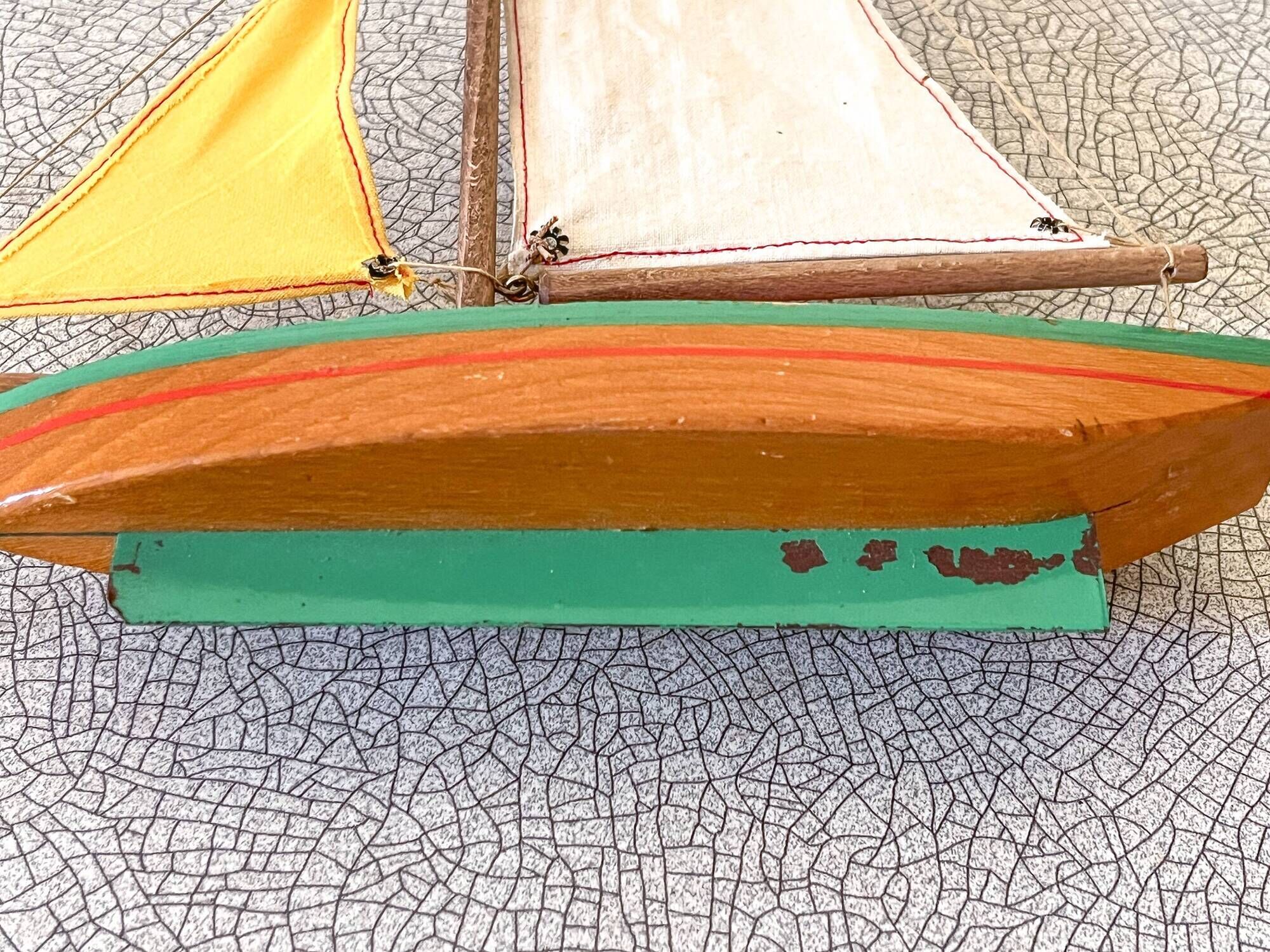 Giraud Sauveur brand half-deep hull basin sailing barge.