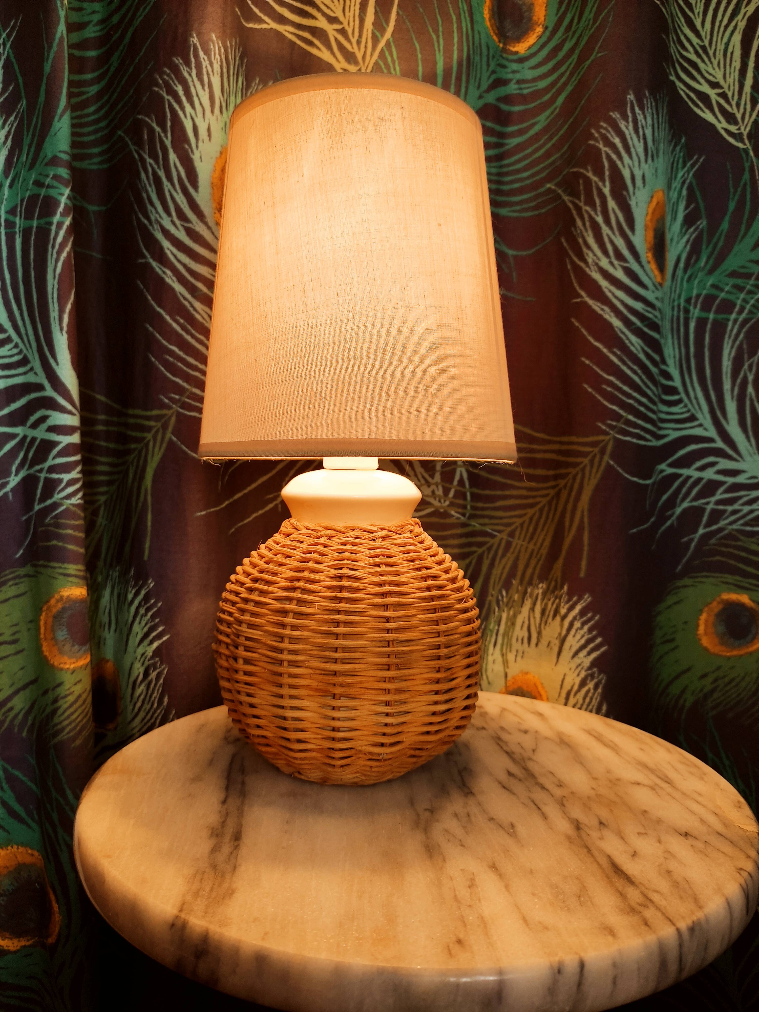 Wicker ball lamp