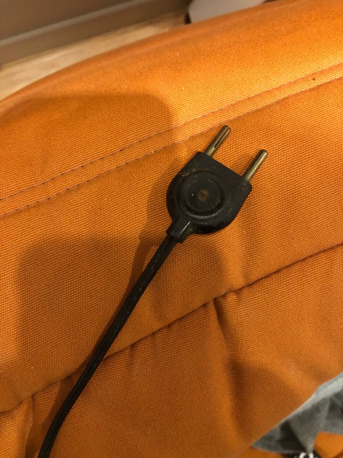 SFAR vintage tripod floor lamp