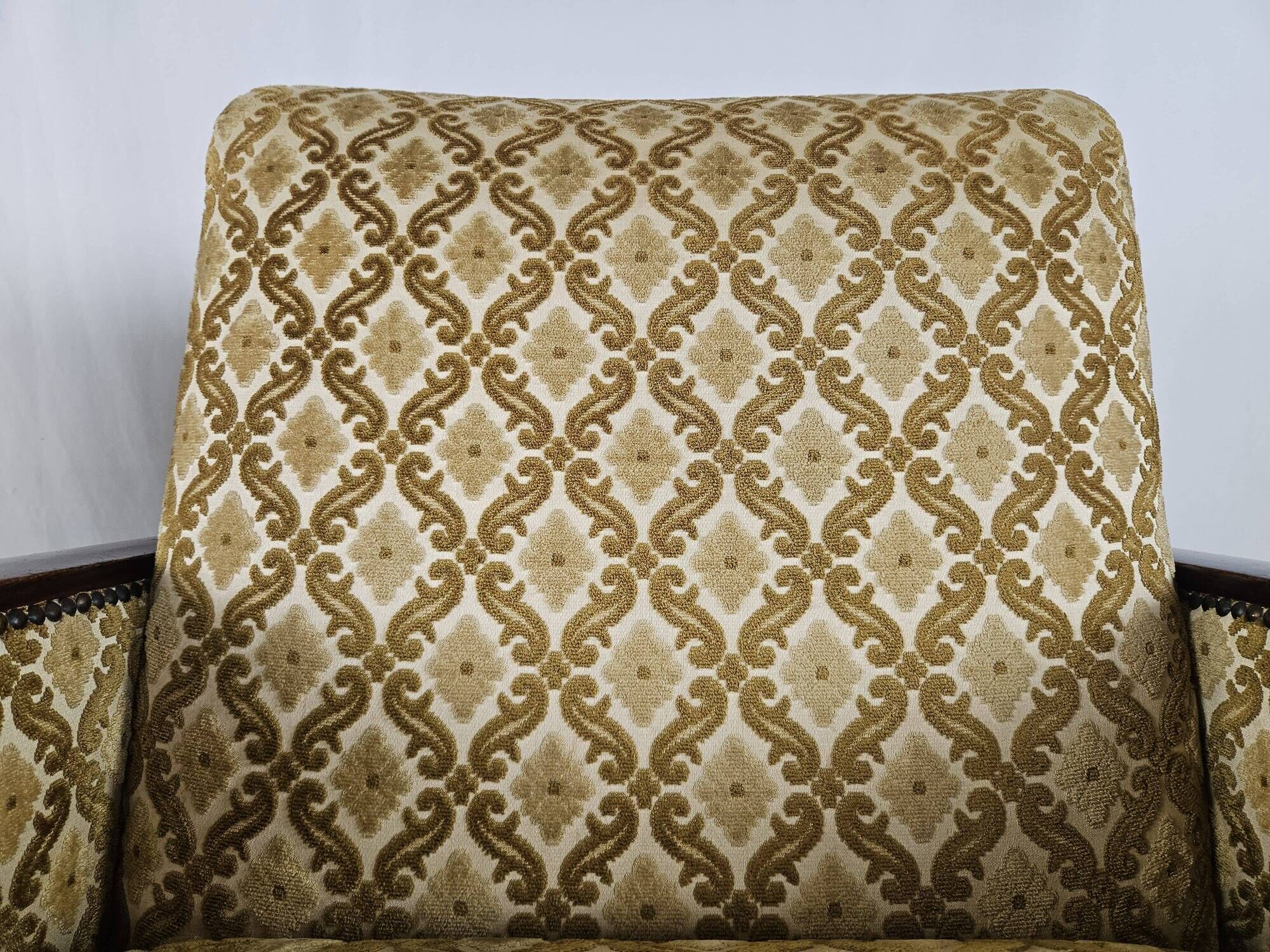 Paire de fauteuils Art Déco des années 1930 recouverts de tissu