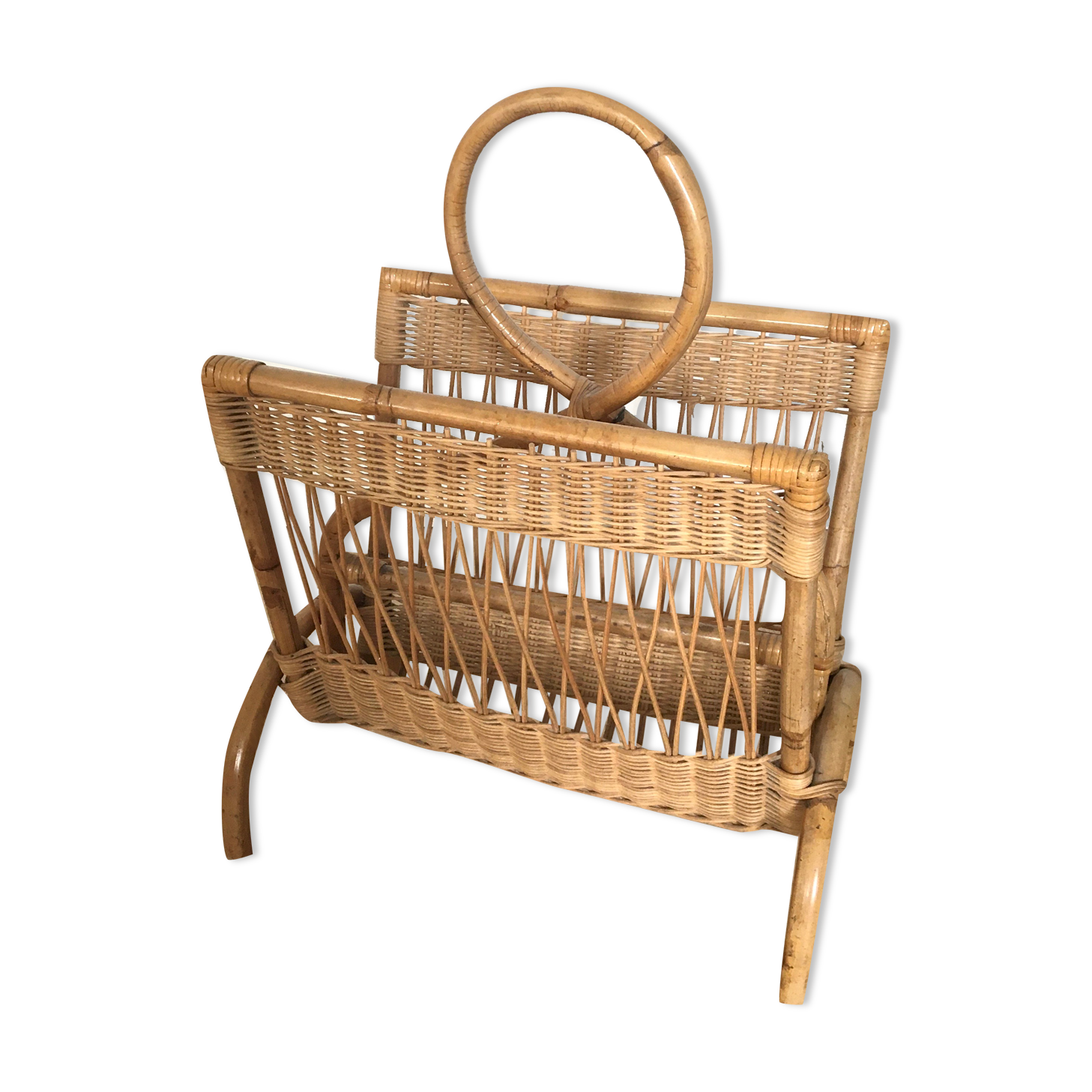 Rattan magazine door