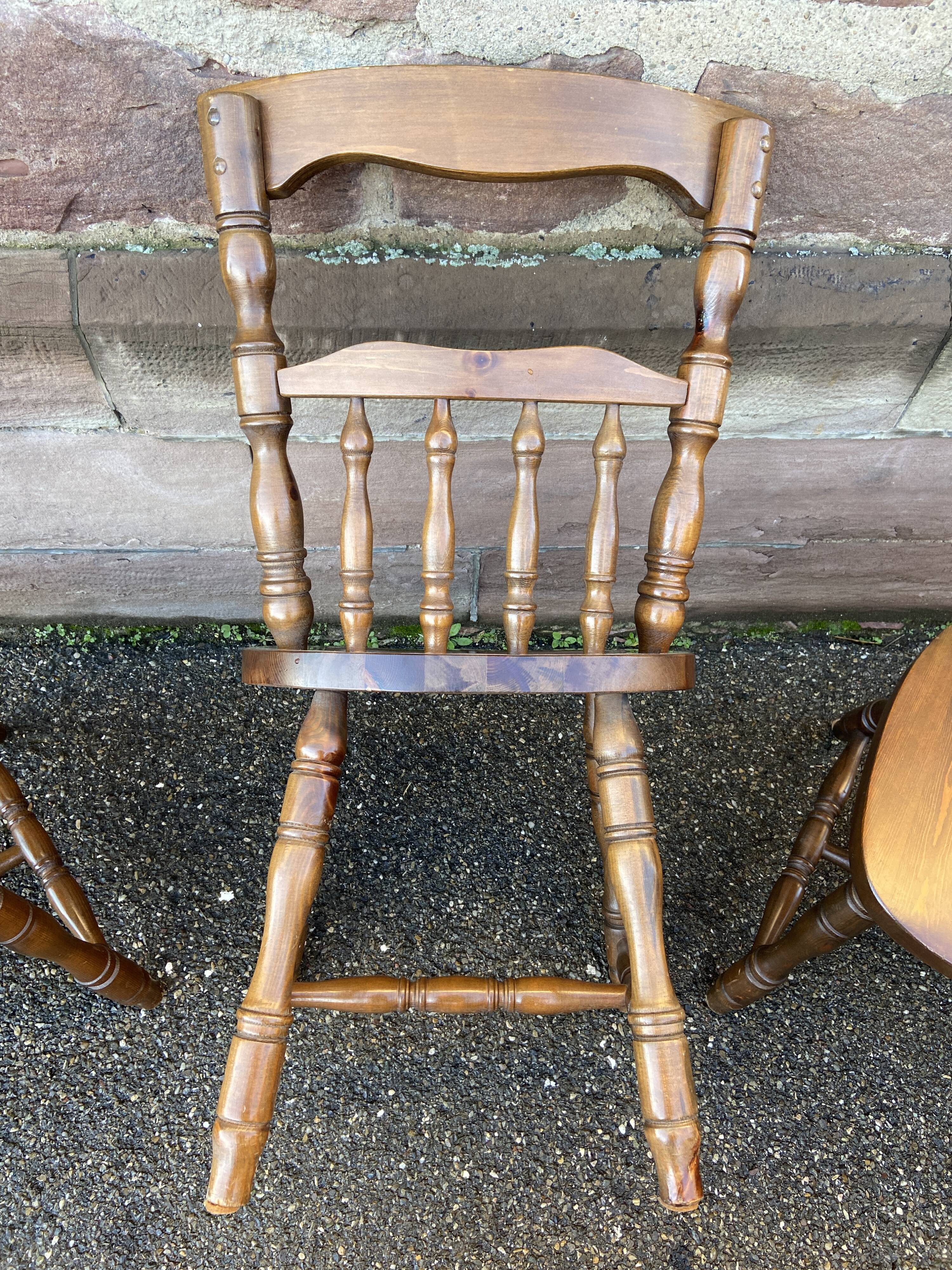 6 Windsor chairs restaurant Western style tavern vintage 1980s