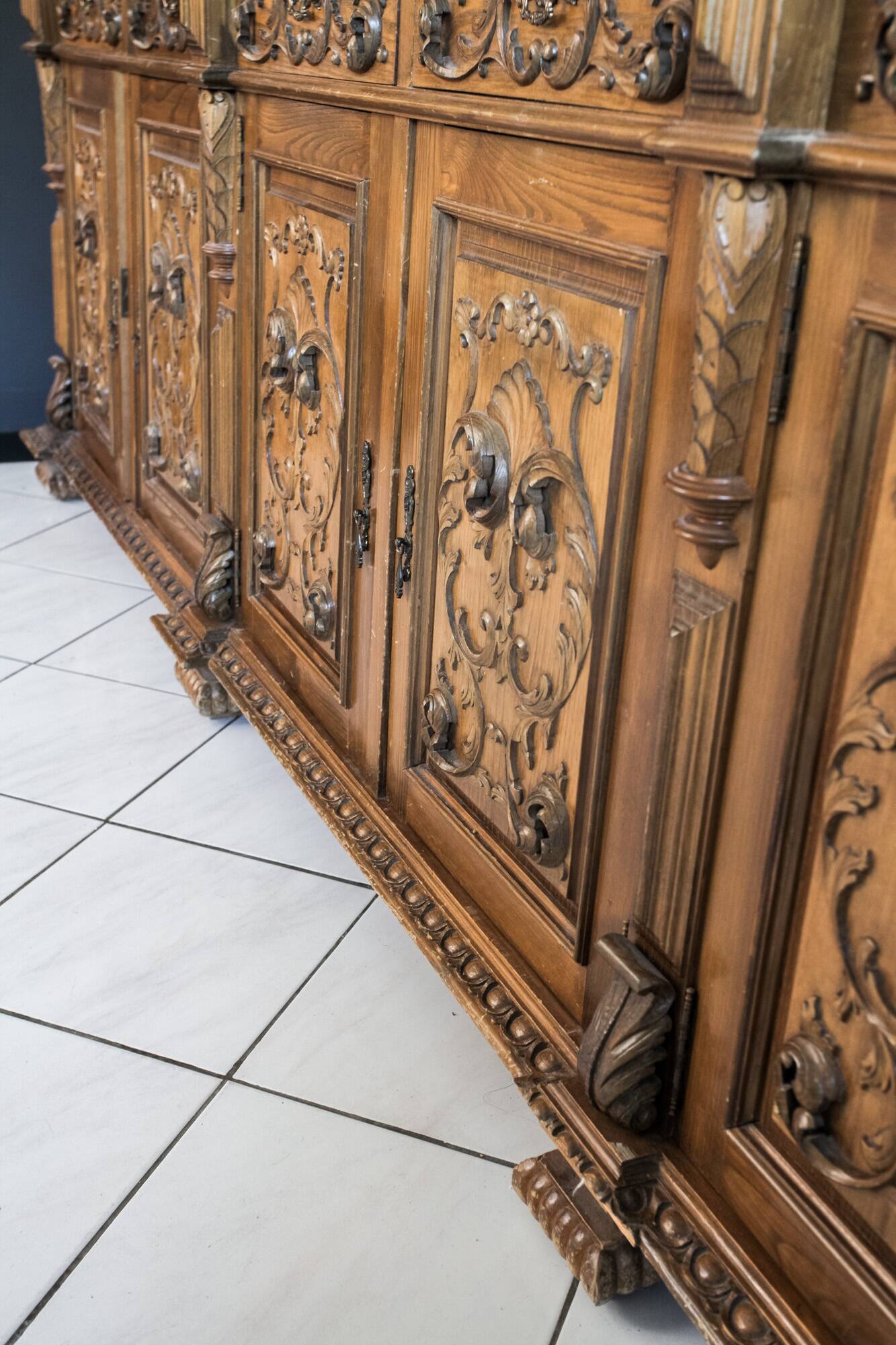 Old carved sideboard Portugal vintage solid wood