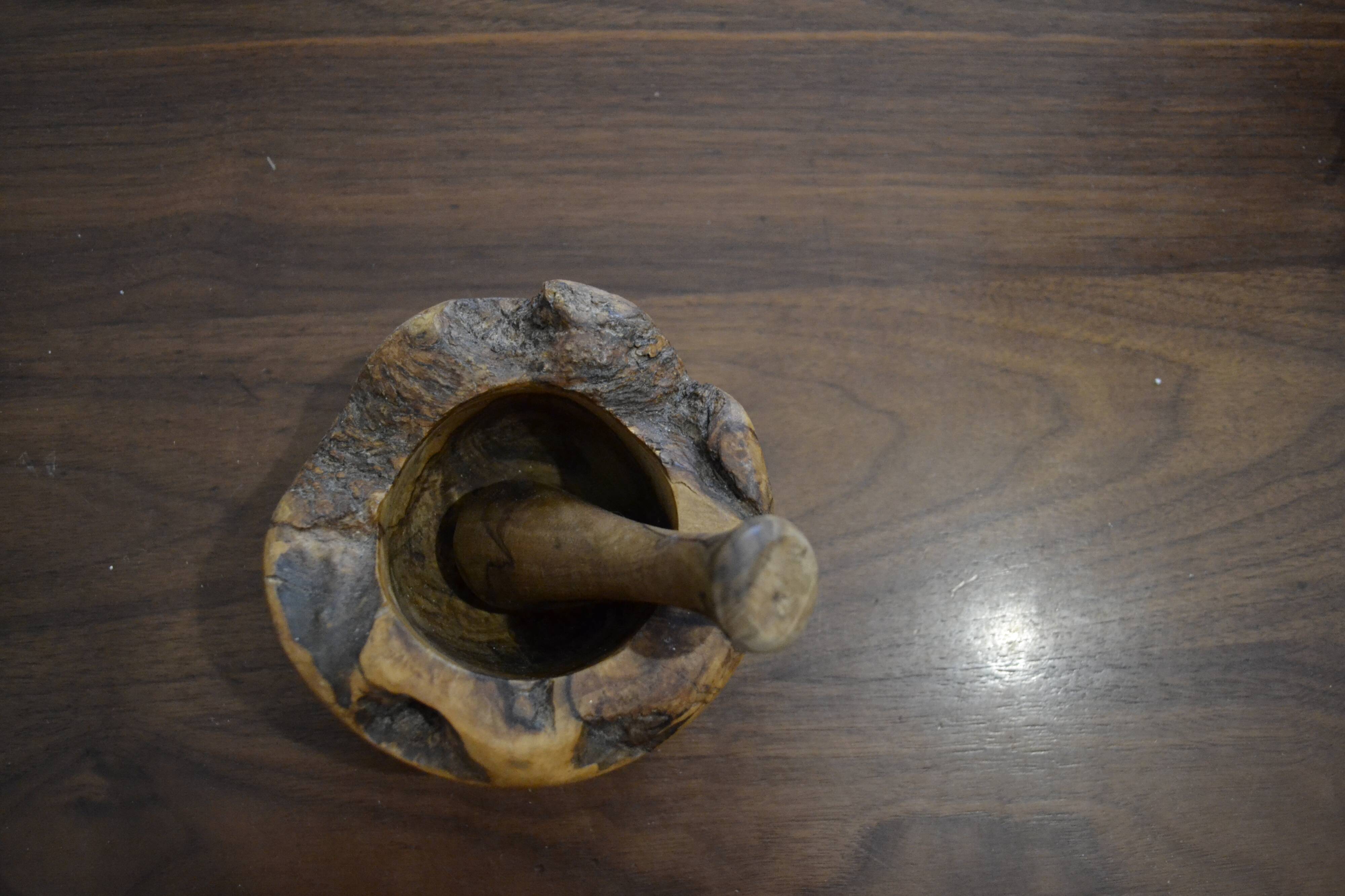 Mortar and its pestle