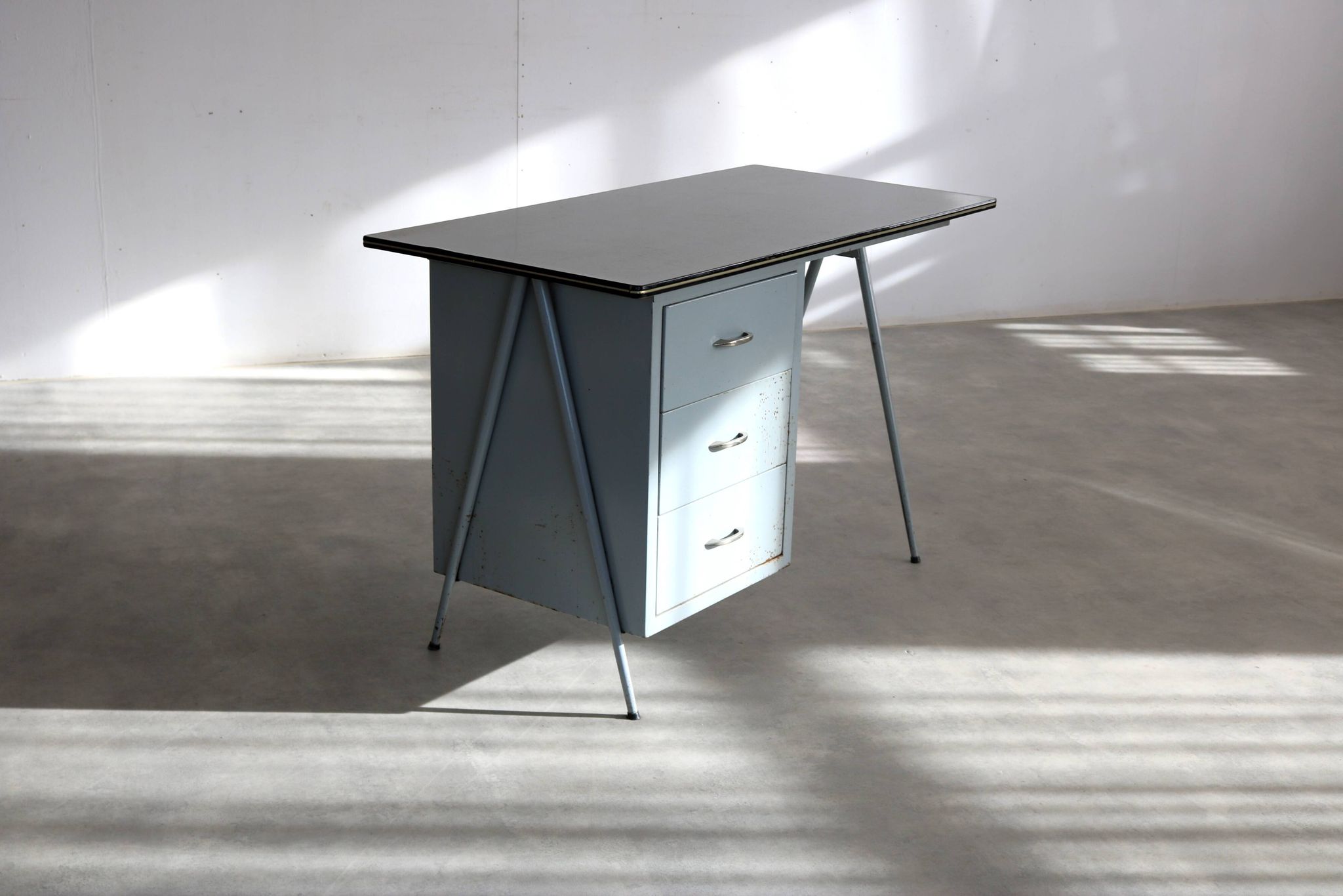 Bureau vintage | style industriel | années 1960 | bureau
