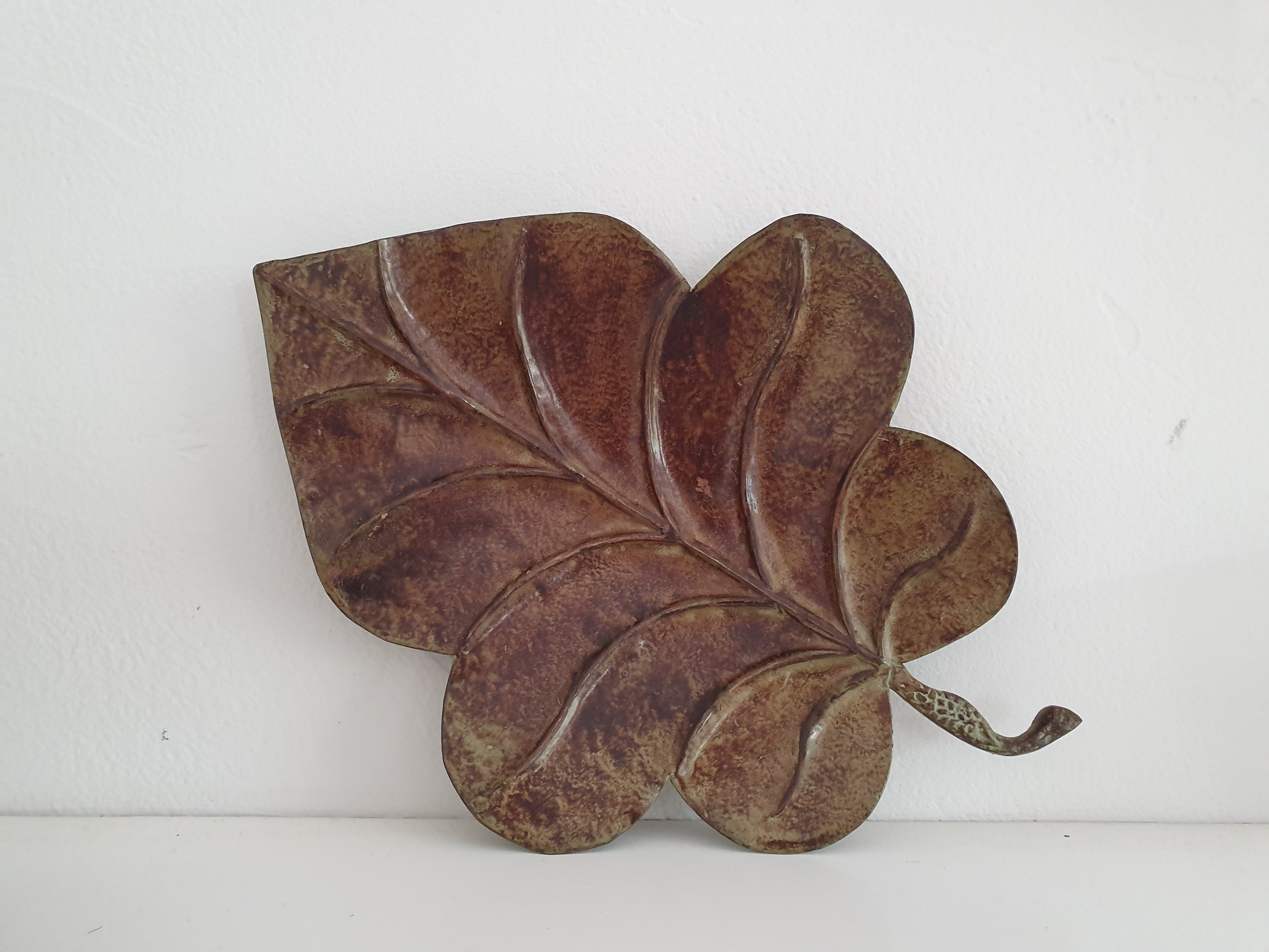 Empty Pocket Big Leaf