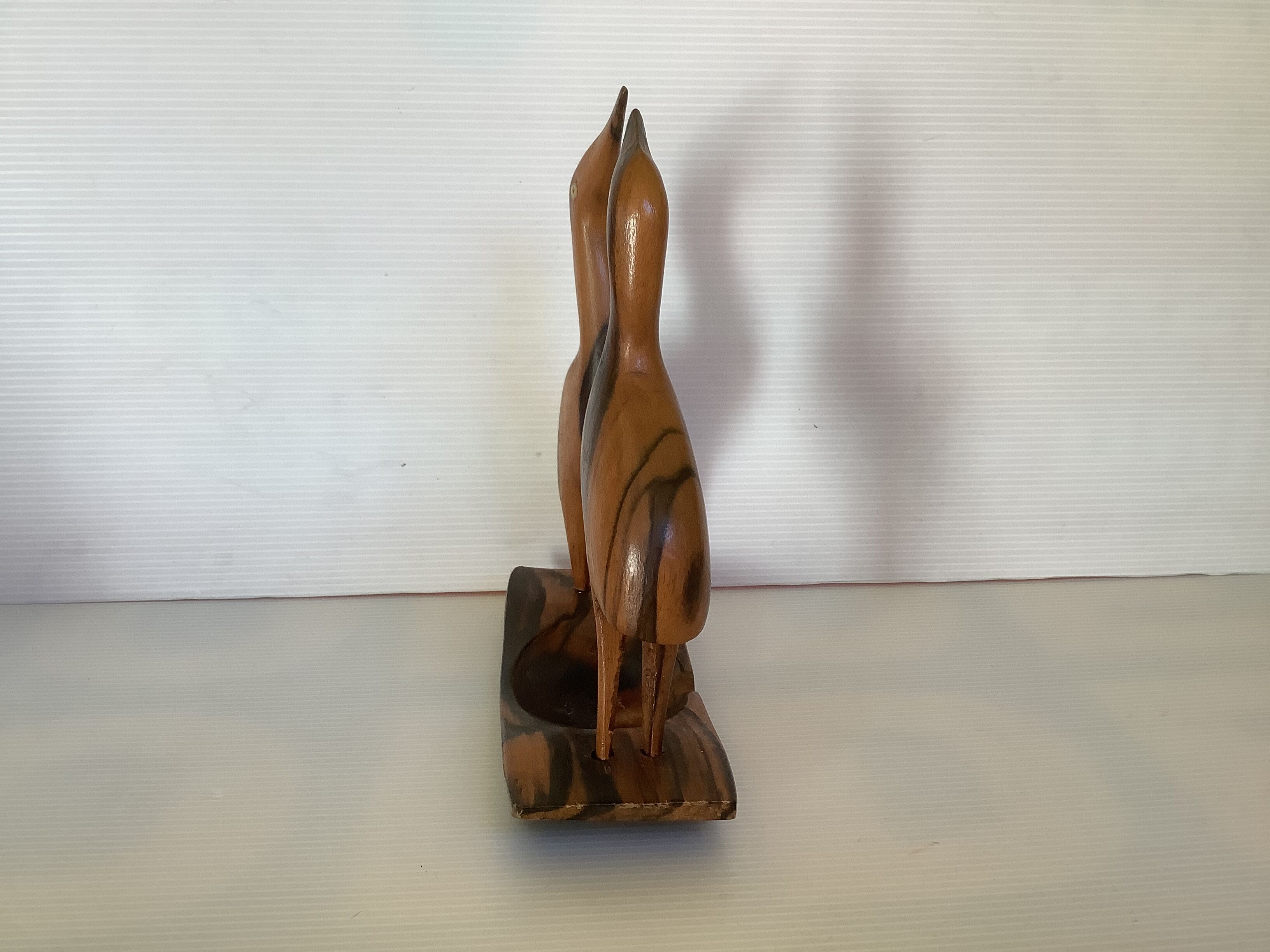Empty ashtray wooden bird pocket